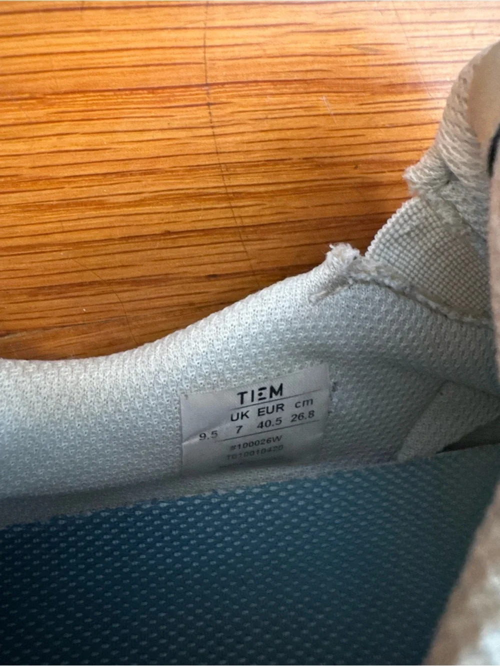 Time bike and fitness shoe women’s 9.5 white and blue